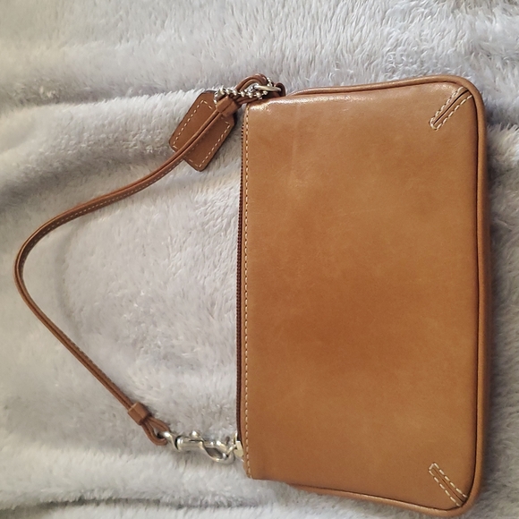 *COACH Wristlet - Picture 3 of 7